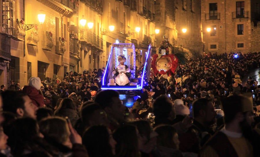 Fotos: Segovia recibe a los Reyes Magos de Oriente