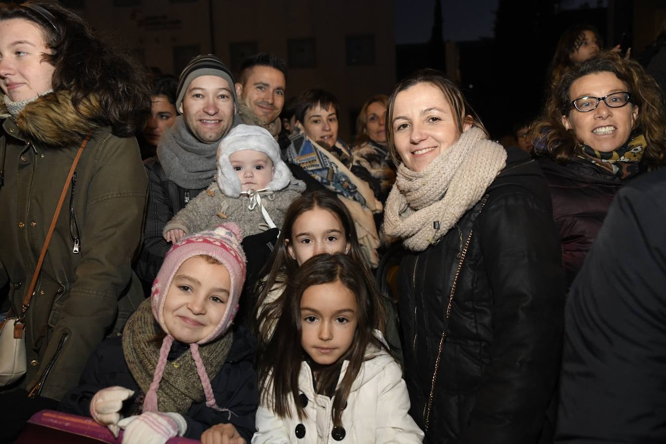 Fotos: Público en la cabalgata de Reyes de Valladolid (2/4)