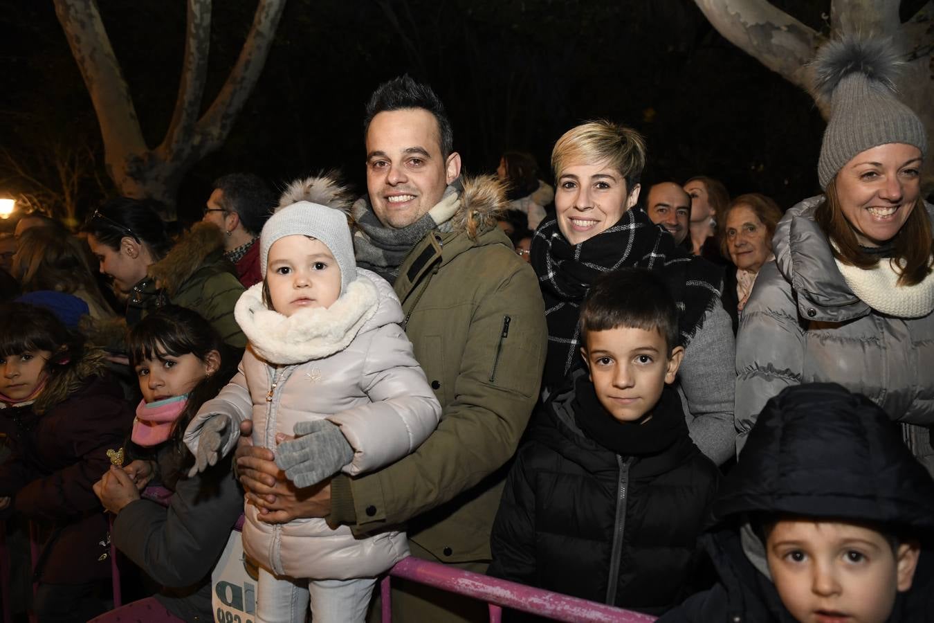 Fotos: Público en la cabalgata de Reyes de Valladolid (2/4)