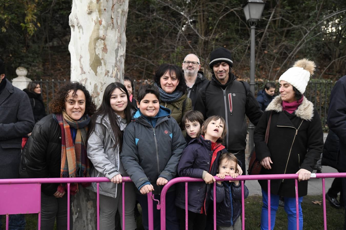 Fotos: Público en la cabalgata de Reyes de Valladolid (3/4)