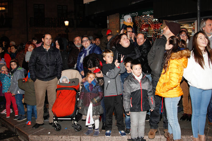 Fotos: Cabalgata de Reyes en Salamanca (2/3)