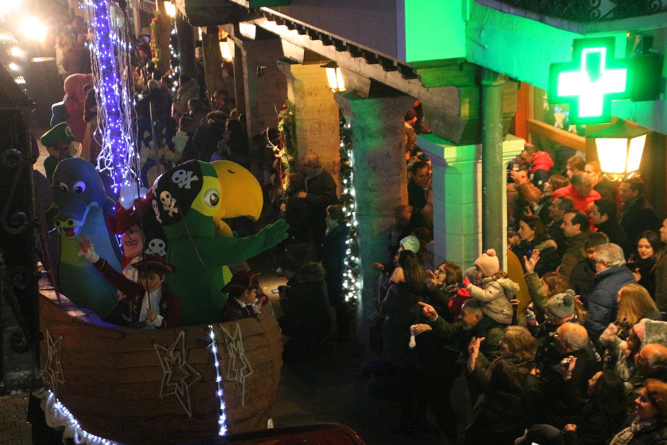 Fotos: Los Reyes Magos visitan Medina de Rioseco, Ciudad Europea de la Navidad