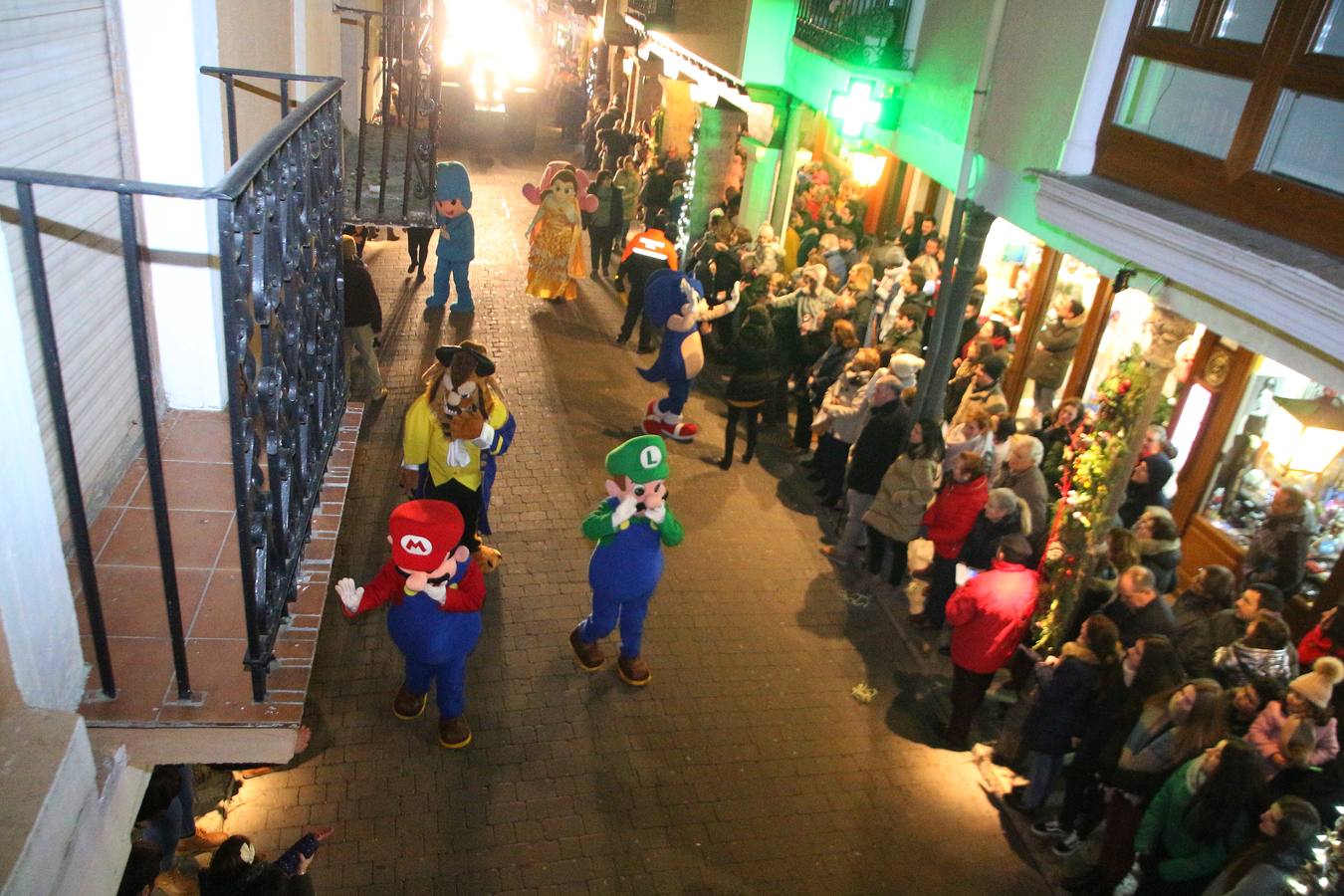 Fotos: Los Reyes Magos visitan Medina de Rioseco, Ciudad Europea de la Navidad