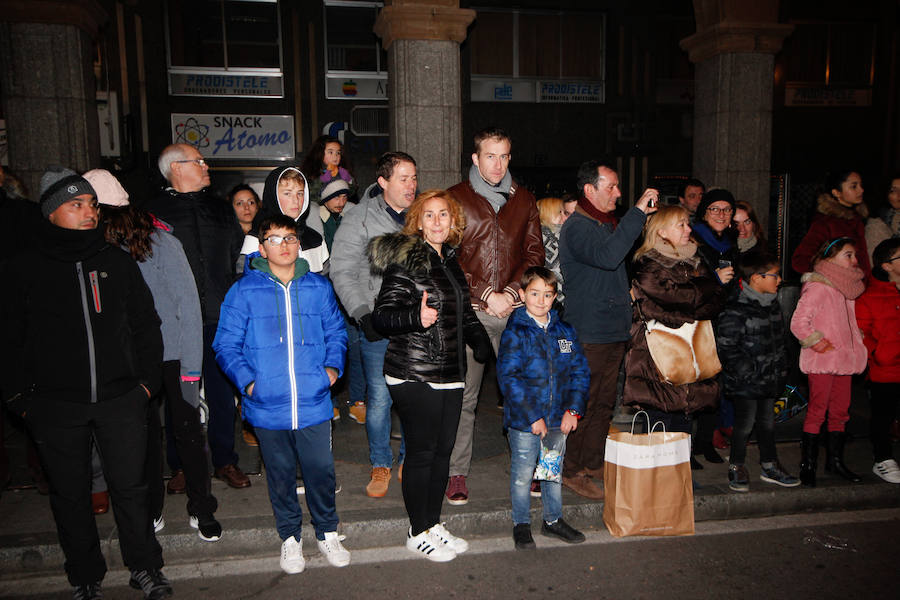 Fotos: Cabalgata de Reyes en Salamanca (3/3)