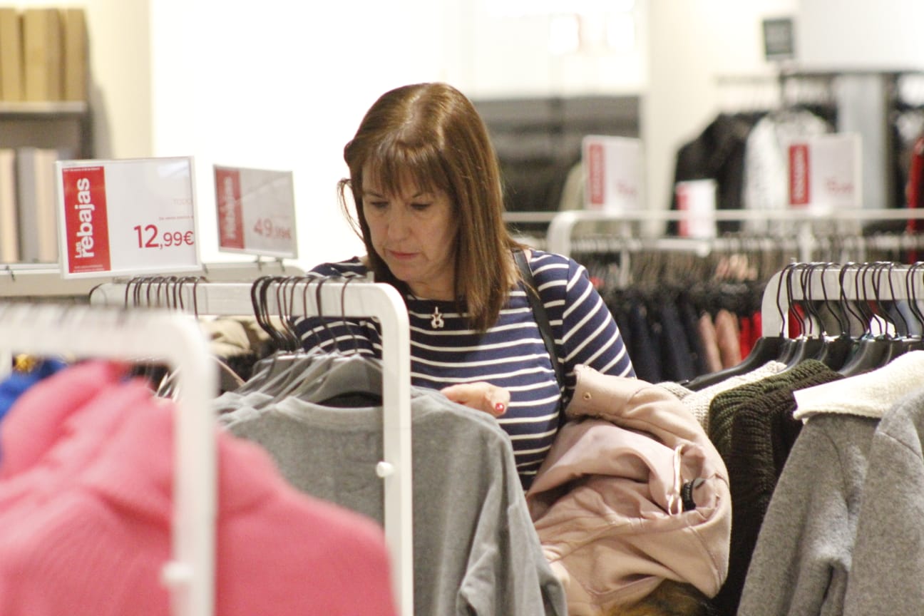 Fotos: Arrancan las rebajas de invierno en Salamanca