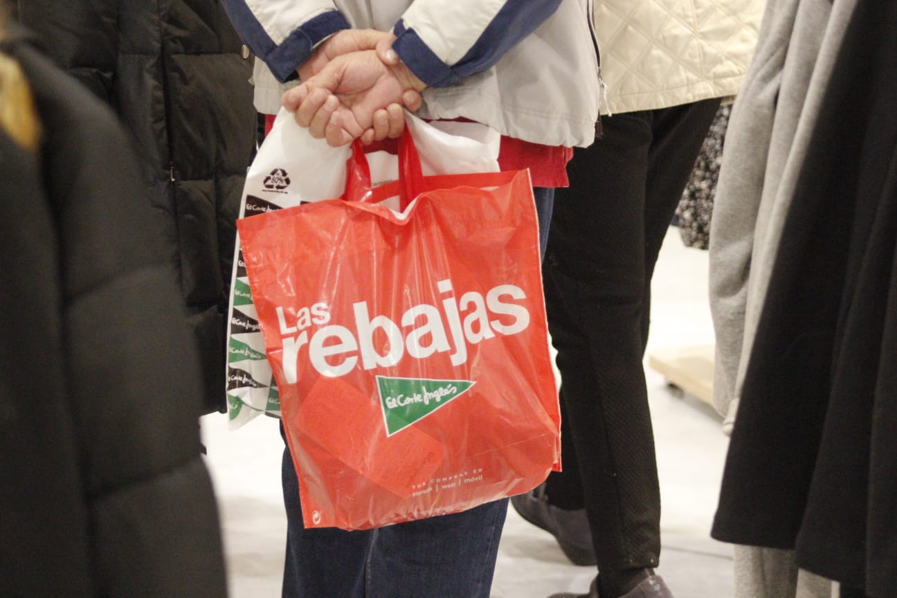 Fotos: Arrancan las rebajas de invierno en Salamanca