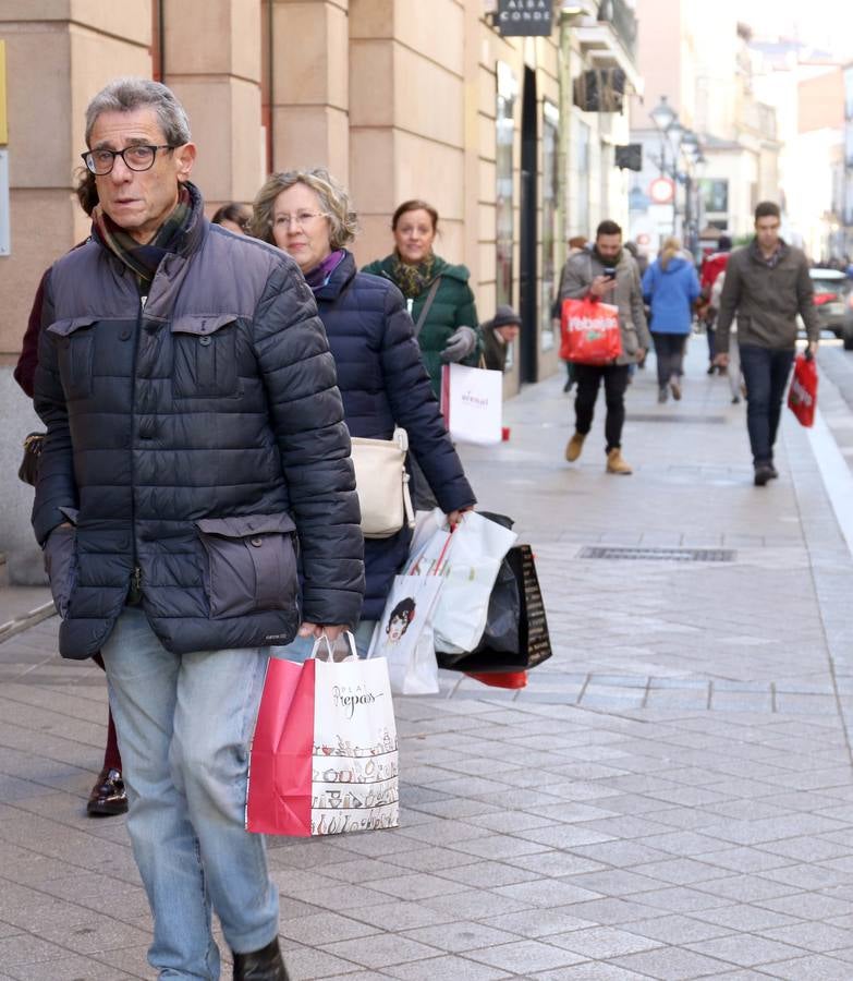 Fotos: Lunes 7 de enero, primer día de rebajas generales en Valladolid