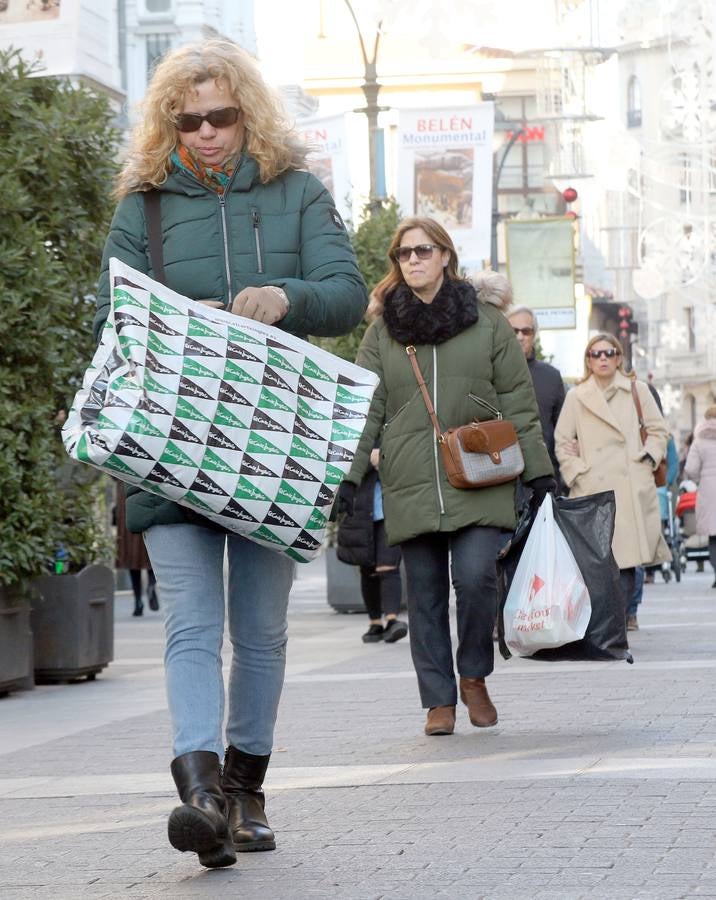 Fotos: Lunes 7 de enero, primer día de rebajas generales en Valladolid
