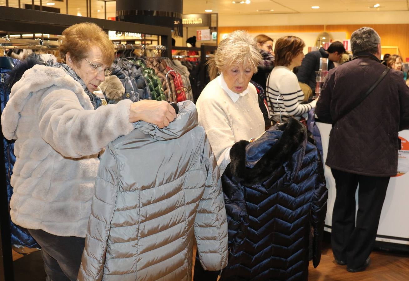Fotos: Lunes 7 de enero, primer día de rebajas generales en Valladolid