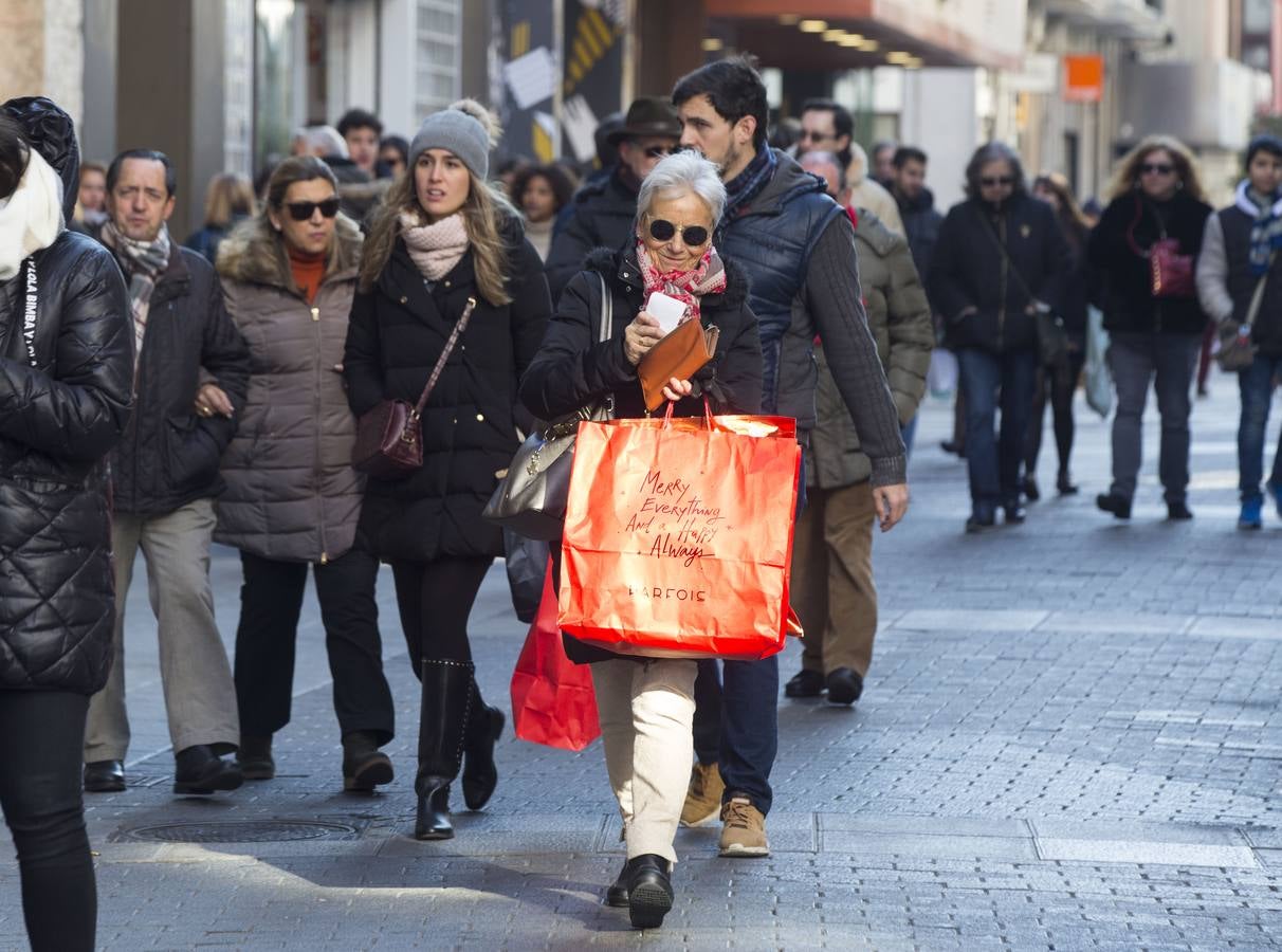 Fotos: Lunes 7 de enero, primer día de rebajas generales en Valladolid