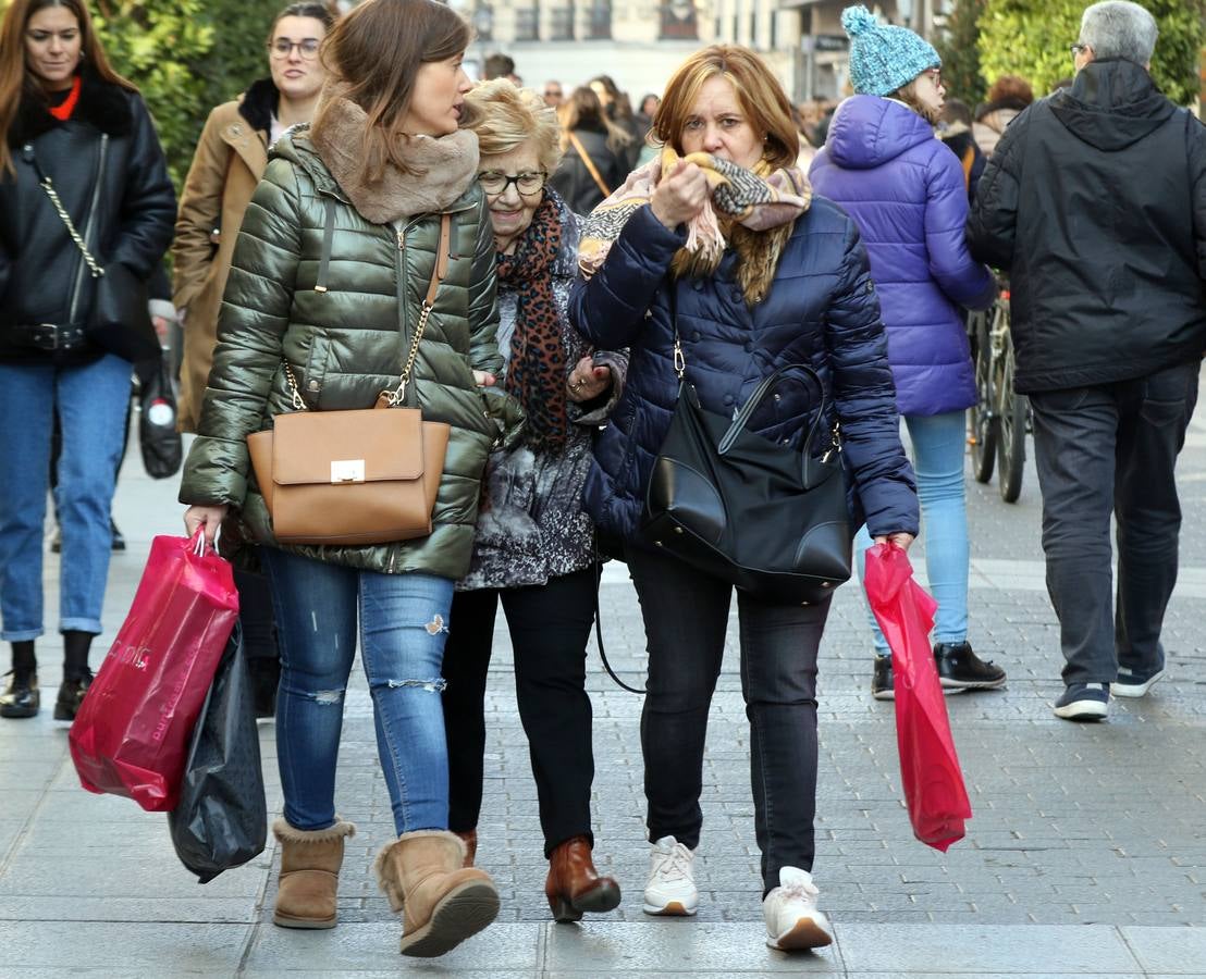 Fotos: Lunes 7 de enero, primer día de rebajas generales en Valladolid
