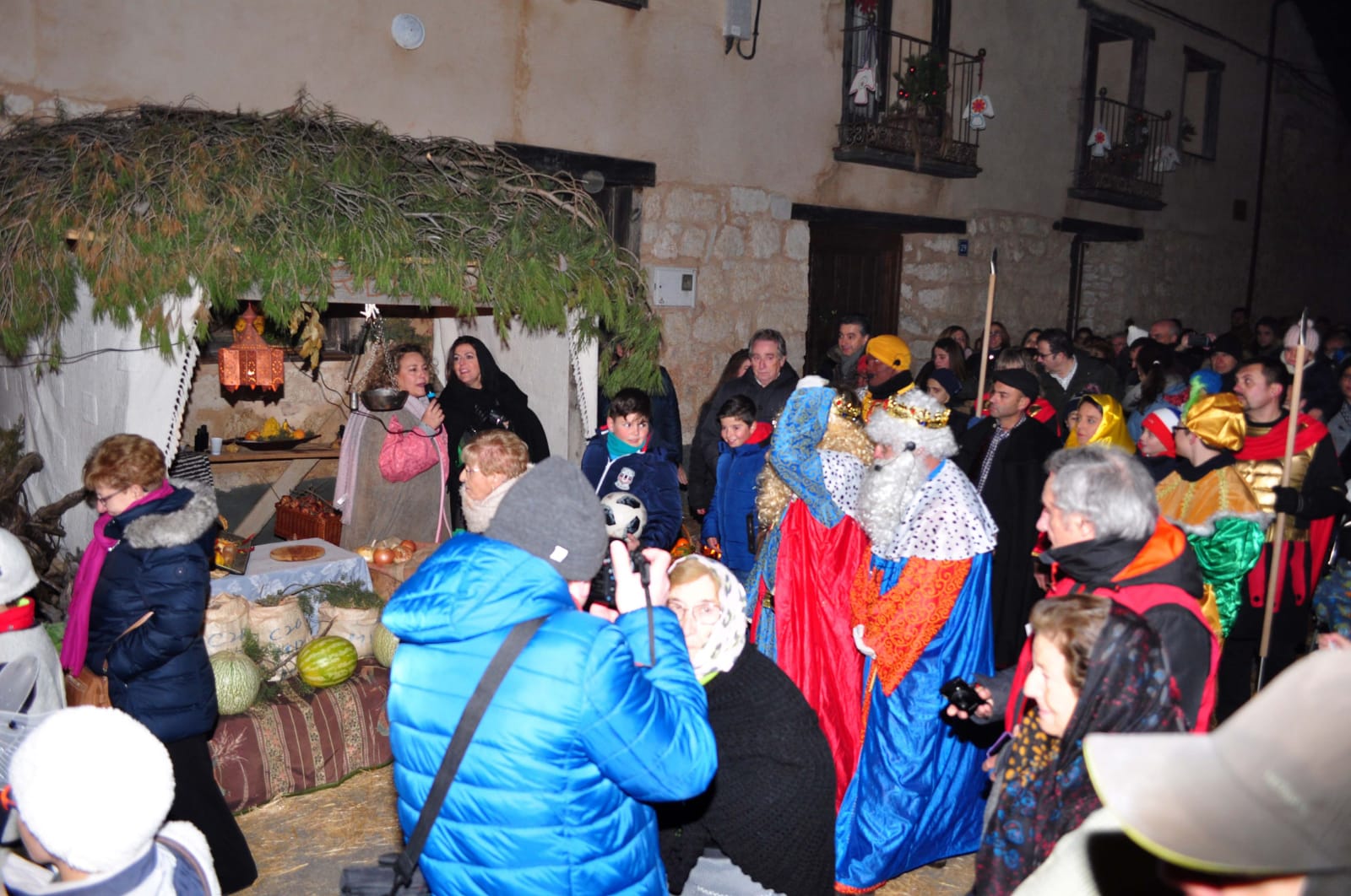 Fotos: Adoración de los Reyes Magos que se llevó a cabo el día 5 en Robladillo