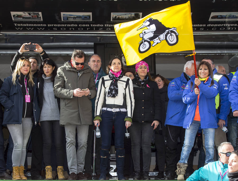 Fotos: Desfile de banderas de Pingüinos 2019