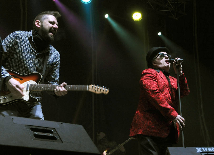 Fotos: Concierto de la Orquesta Mondragón en Pingüinos 2019