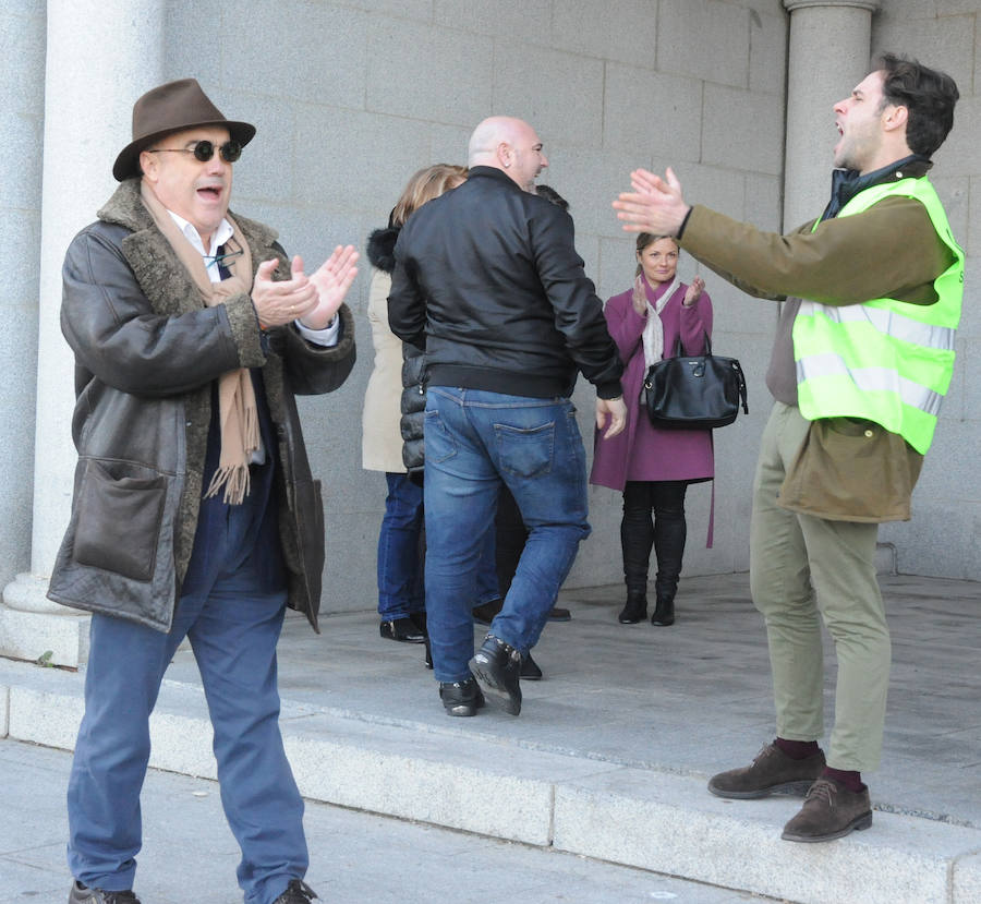 Fotos: Protesta contra el acto de Vox en Segovia