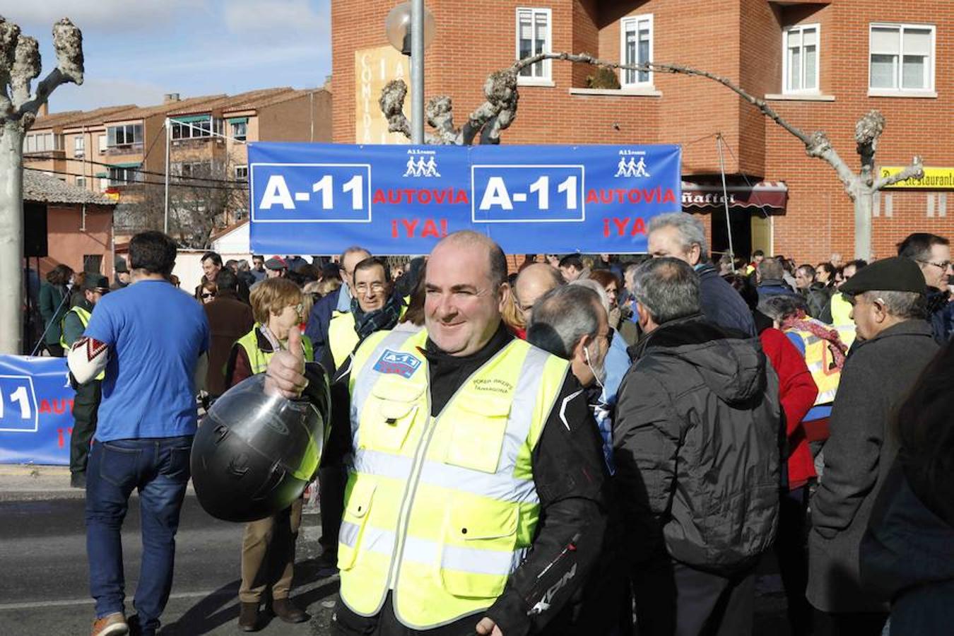 Fotos: Nueva concentración en Peñafiel para reclamar la A-11
