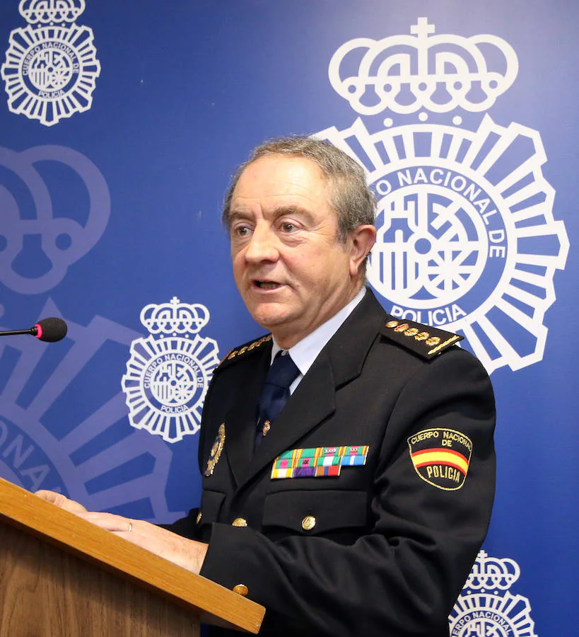 Fotos: Celebración del aniversario de la Policía Nacional en Segovia