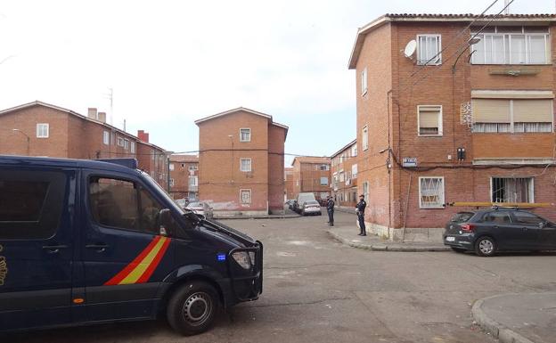 Presencia policial en el barrio de Las Viudas. 