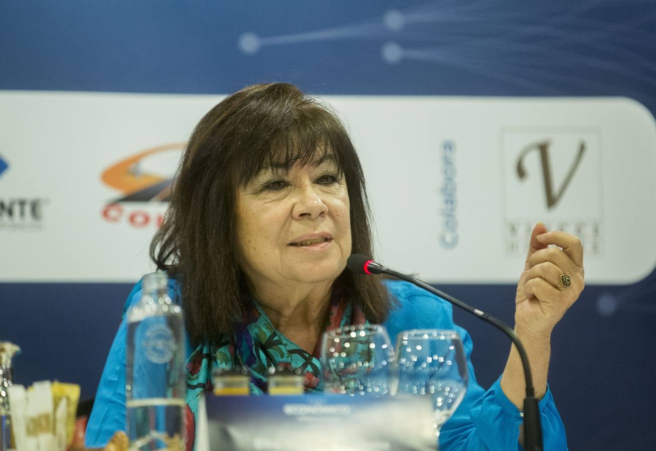 La presidenta federal del PSOE ha destacado que hasta ahora ha sido muy fácil incumplir los acuerdos internacionales en pro del medio ambiente porque «ha salido gratis» su incumplimiento