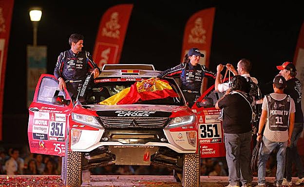 Cristina Gutiérrez junto a su equipo, feliz por haberse superado