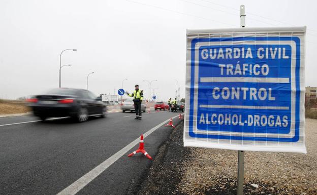 Controles de alcohol y drogas en una carretera de Salamanca. 