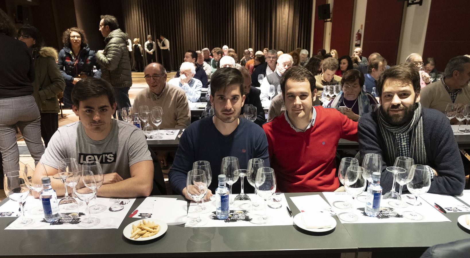 Los asistentes a la cata disfrutaron de Legaris Alcubilla de Avellaneda 2015, un vino que forma parte de la colección Vinos de Pueblo, con el que la bodega apuesta por el valor del origen