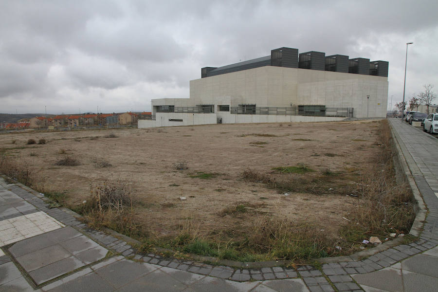 Vista de varias parcelas en el barrio de Comunidad de Ciudad y Tierra de Segovia.