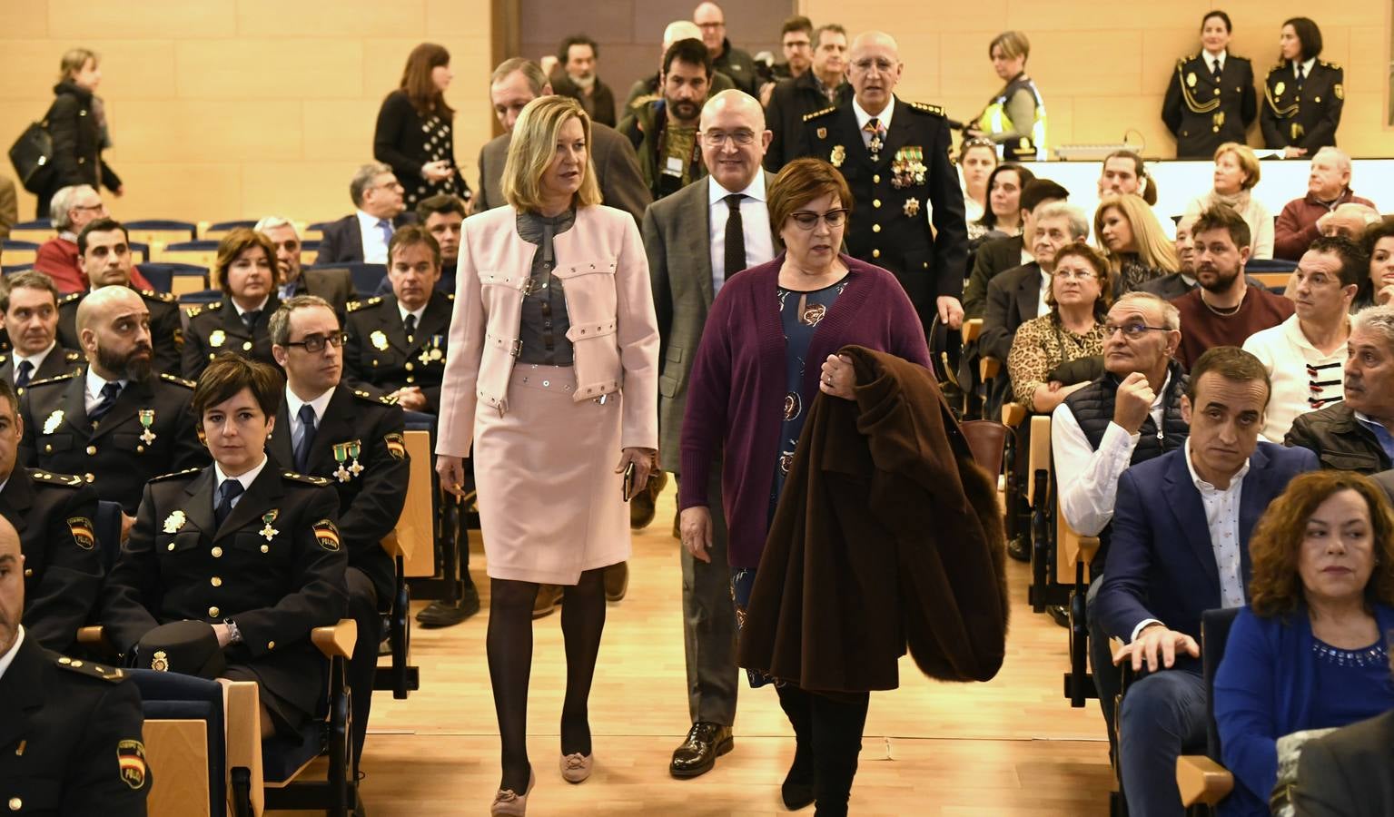 Fotos: Valladolid celebra el 195 aniversario de la Policía Nacional