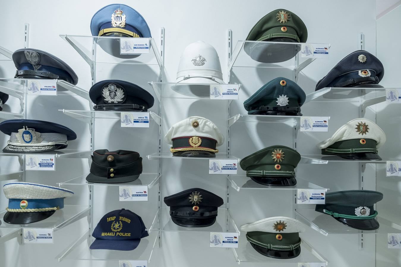 Situado en las instalaciones de la Jefatura Municipal en la calle La Victoria