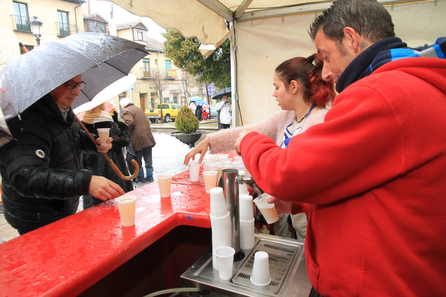 Fotos: La Granja celebra la fiesta de San Ildefonso bajo la lluvia