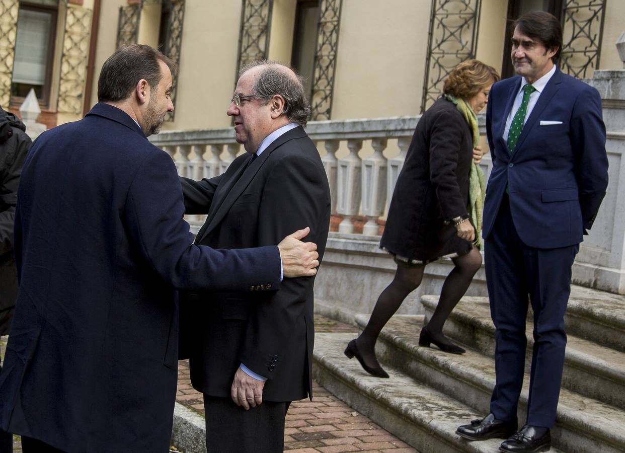 José Luis Ábalos se ha entrevistado hoy con el presidente de la Junta de Castilla y León para analizar el mapa de las infraestructuras de la Comunidad