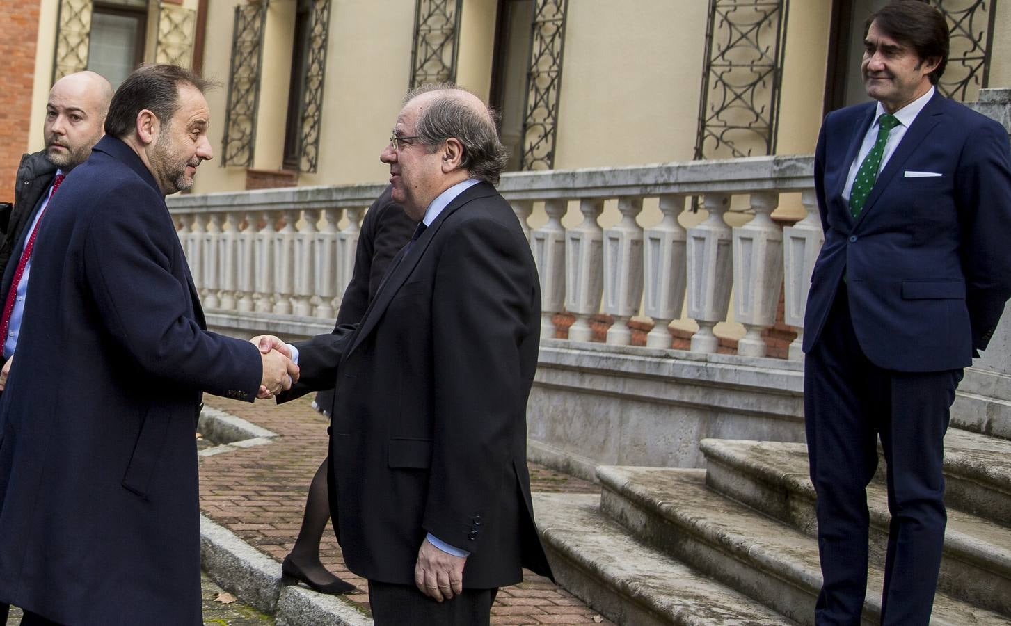 José Luis Ábalos se ha entrevistado hoy con el presidente de la Junta de Castilla y León para analizar el mapa de las infraestructuras de la Comunidad