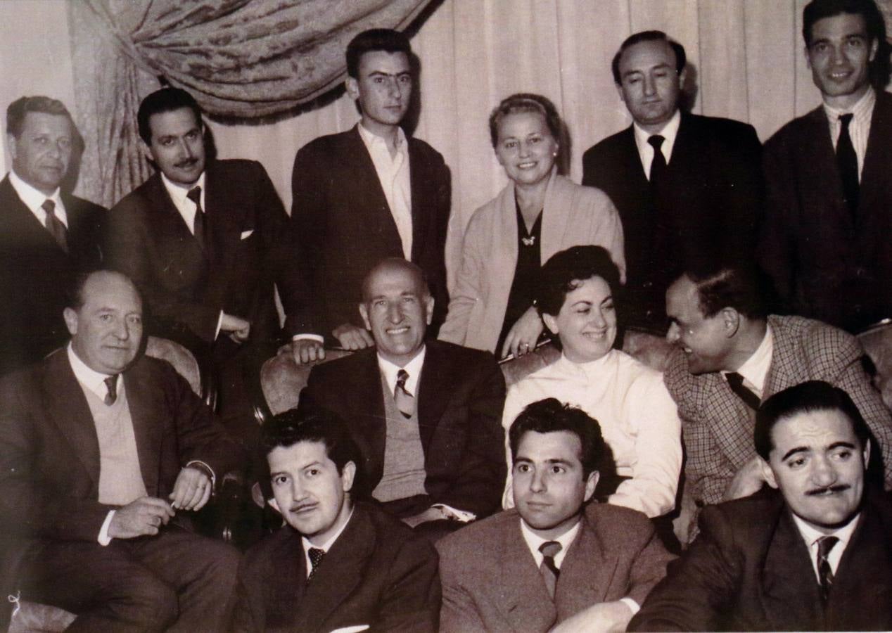 El archivo, donado por sus herederos a la Fundación Jorge Guillén, constituye un testimonio esencial para la historia de la literatura española del siglo XX y de su vinculación con Valladolid