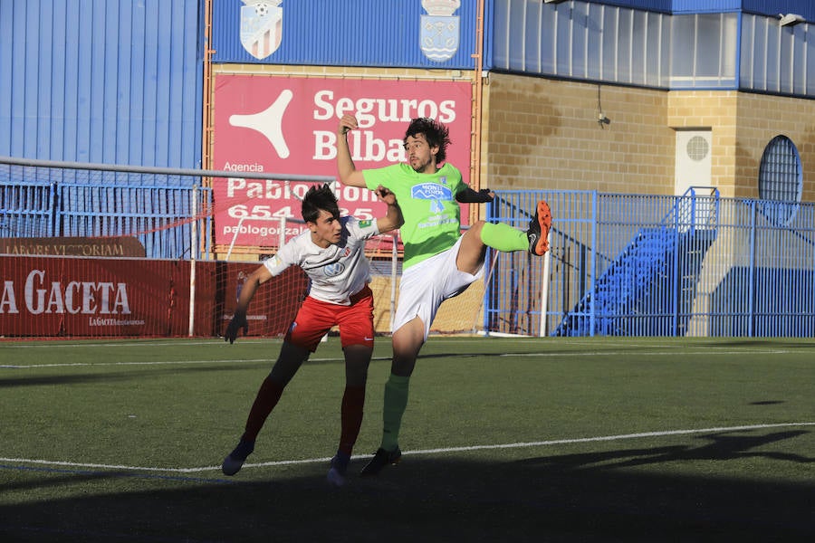 Fotos: Partido entre el Santa Marta y el Almazán