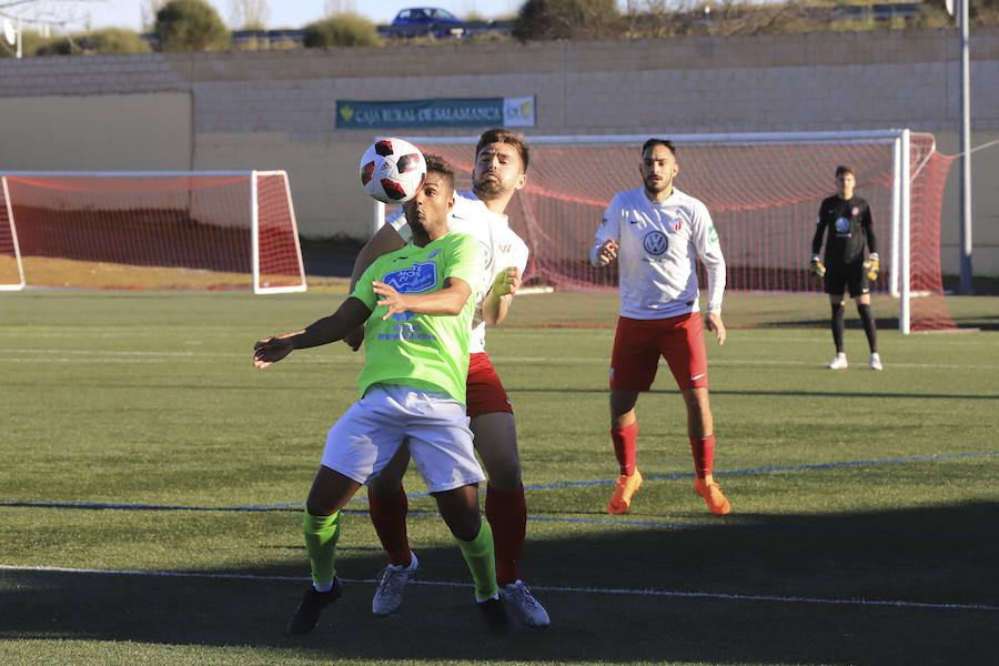 Fotos: Partido entre el Santa Marta y el Almazán
