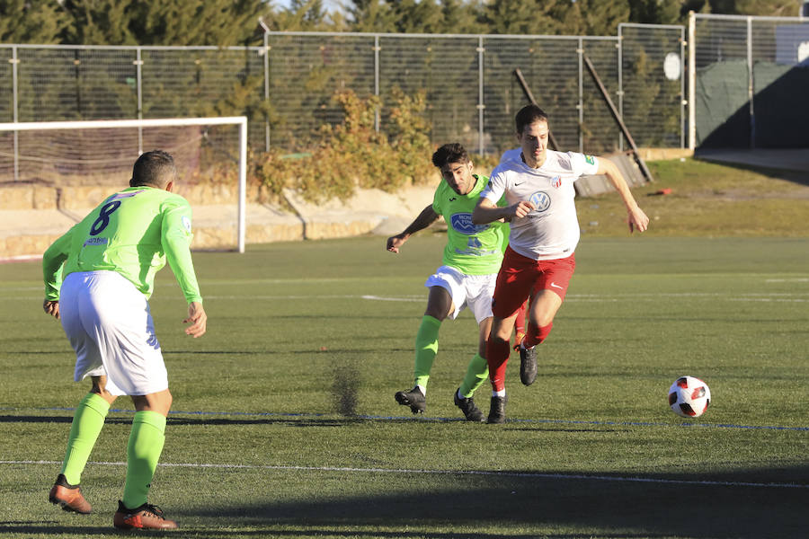 Fotos: Partido entre el Santa Marta y el Almazán