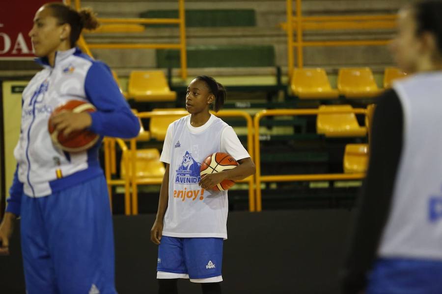 Fotos: Primer entrenamiento de Miguel Ángel Ortega al frente del CB Avenida
