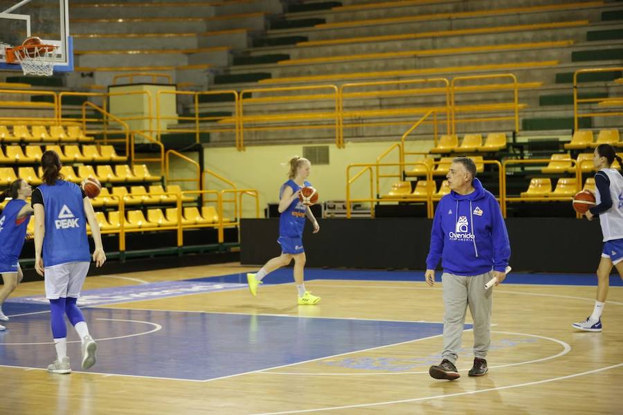 Fotos: Primer entrenamiento de Miguel Ángel Ortega al frente del CB Avenida