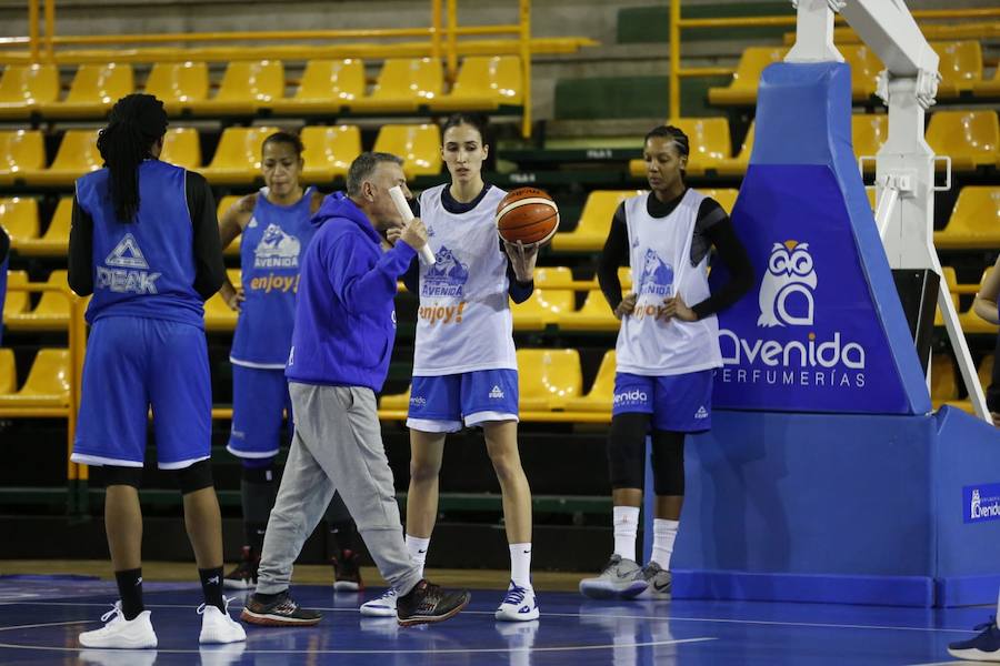 Fotos: Primer entrenamiento de Miguel Ángel Ortega al frente del CB Avenida