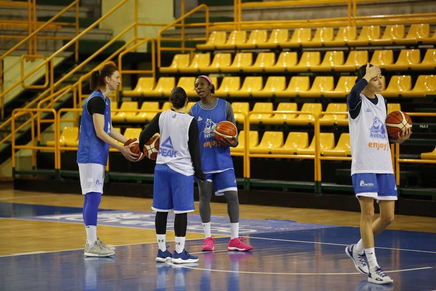 Fotos: Primer entrenamiento de Miguel Ángel Ortega al frente del CB Avenida