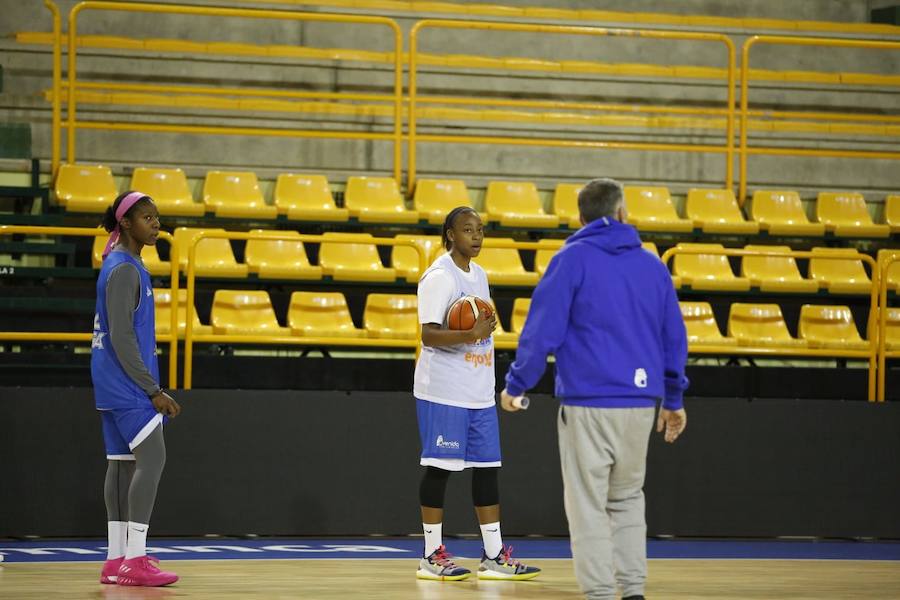Fotos: Primer entrenamiento de Miguel Ángel Ortega al frente del CB Avenida