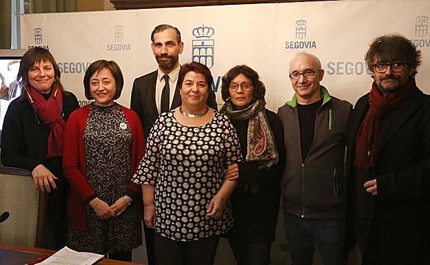 Participantes en la presentación en el Ayuntamiento.