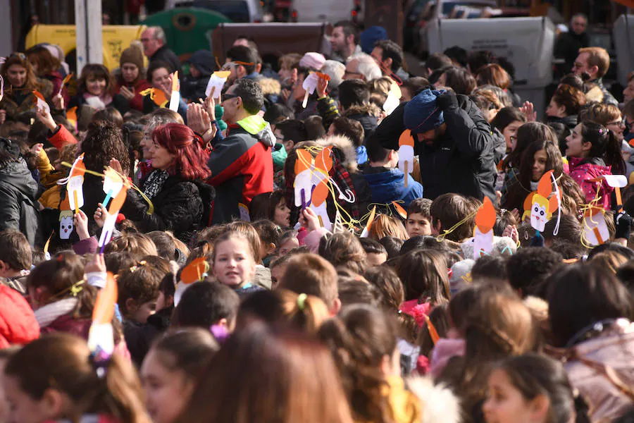 Fotos: Miles de niños de Valladolid celebran el Día de la Paz