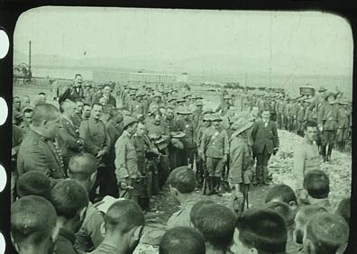 Imagen secundaria 1 - Fotogramas de la película de 1921 hallada en el mercadillo de Valladolid. 