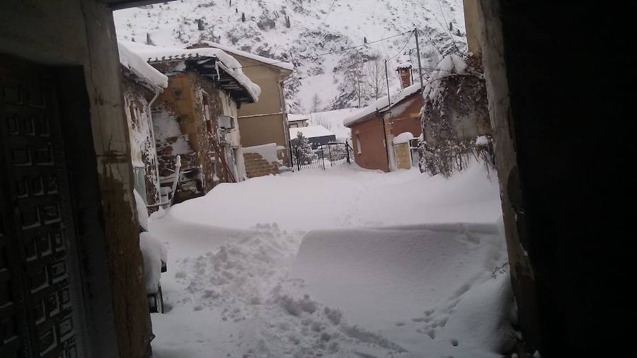 Fotos: Nevada en Velilla del Río Carrión