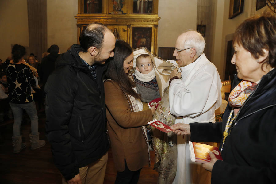 Fotos: Bendición bajo el manto de la patrona