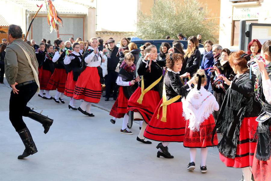 Fotos: Hornillos de Cerrato venera a San Blas