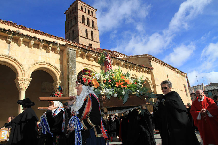 Fotos: Celebración de Santa Águeda en el barrio de San Lorenzo