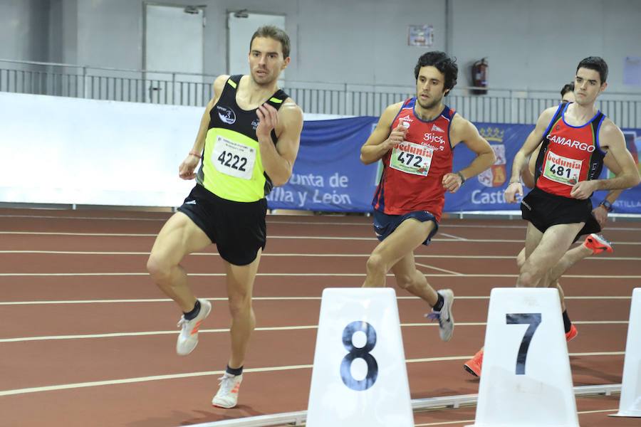 Fotos: El Provincial de pista cubierta en Salamanca llena la Gil Pérez (4/4)