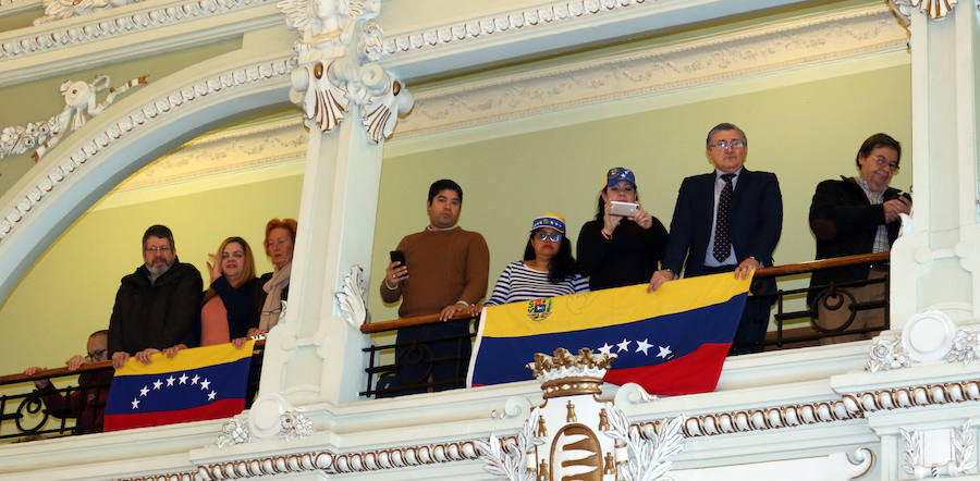 Fotos: Pleno del mes de febrero en el Ayuntamiento de Valladolid
